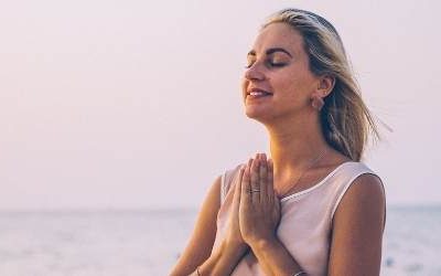 Receive Divine Guidance and Manifest With the Moon Oracle Card