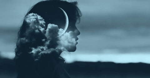 Exploring the Magic in Moon Gazing: Can it Benefit Your Mindset?