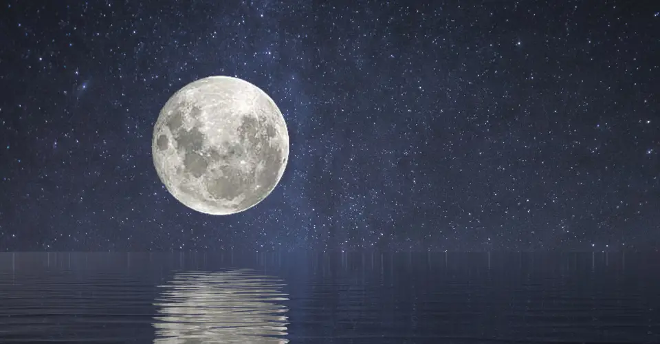 Ride the Waves of the Full Moon’s Energy and Manifest Your True Potential